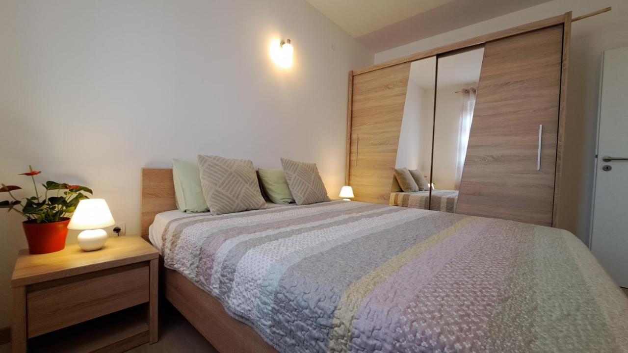 Holiday Apartman Kastela Exterior photo