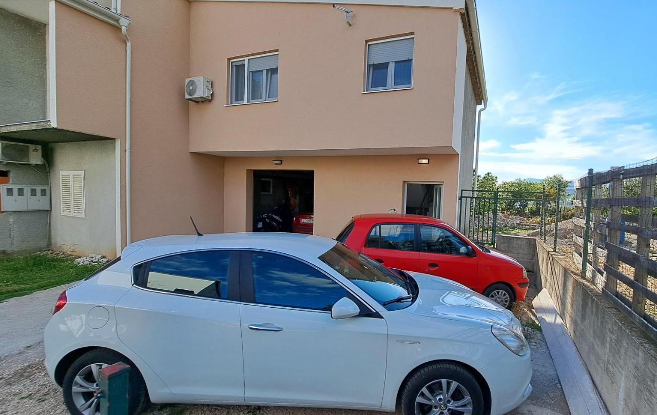 Holiday Apartman Kastela Exterior photo
