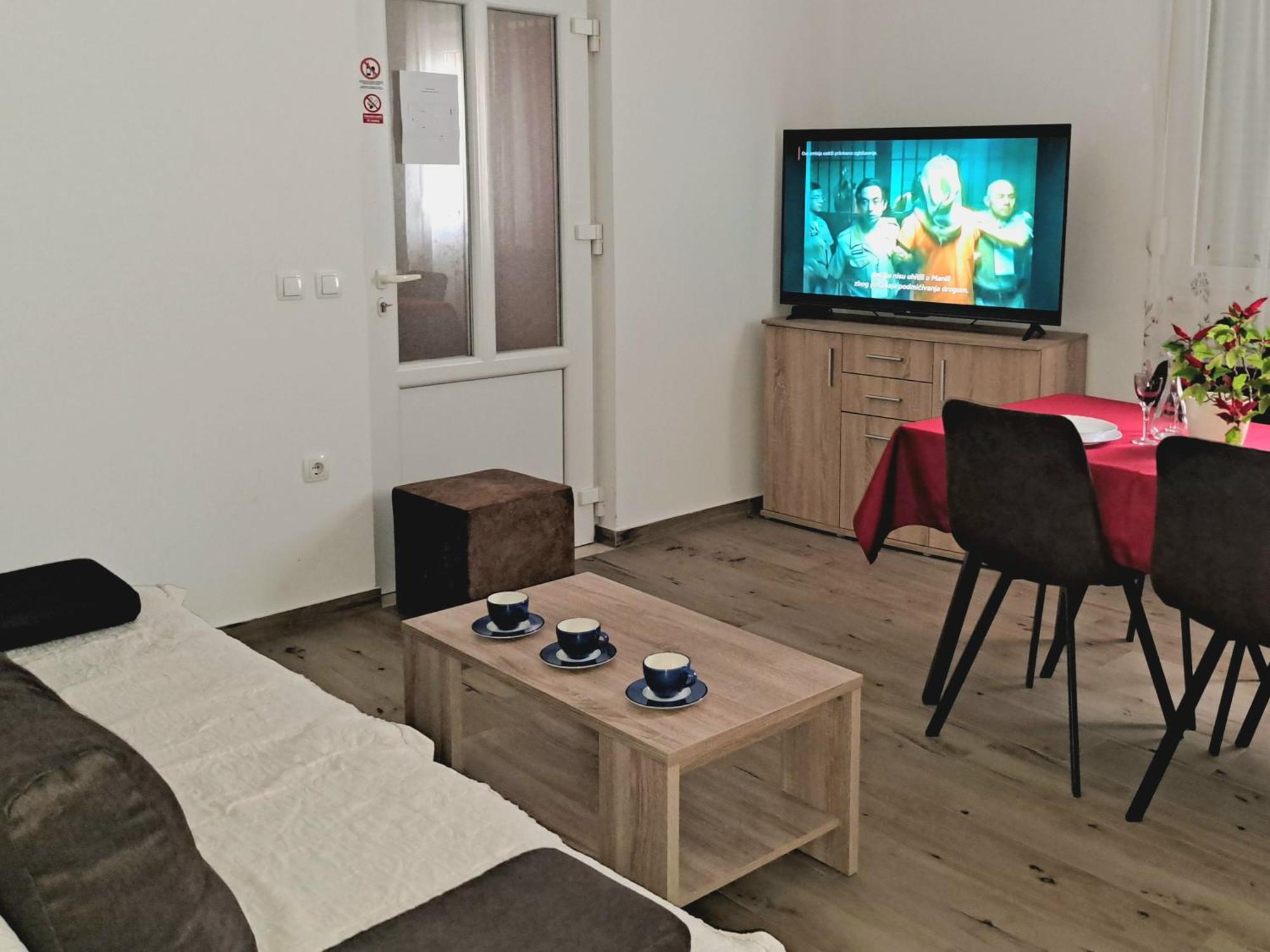 Holiday Apartman Kastela Exterior photo